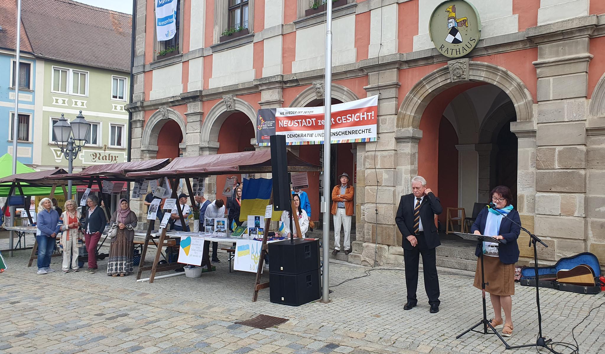 Neustadt feiert 75 Jahre Grundgesetz!