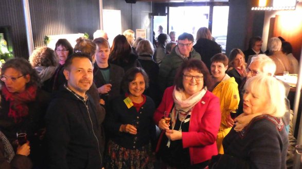 Zahlreiche Gäste beim Film zum Weltfrauentag