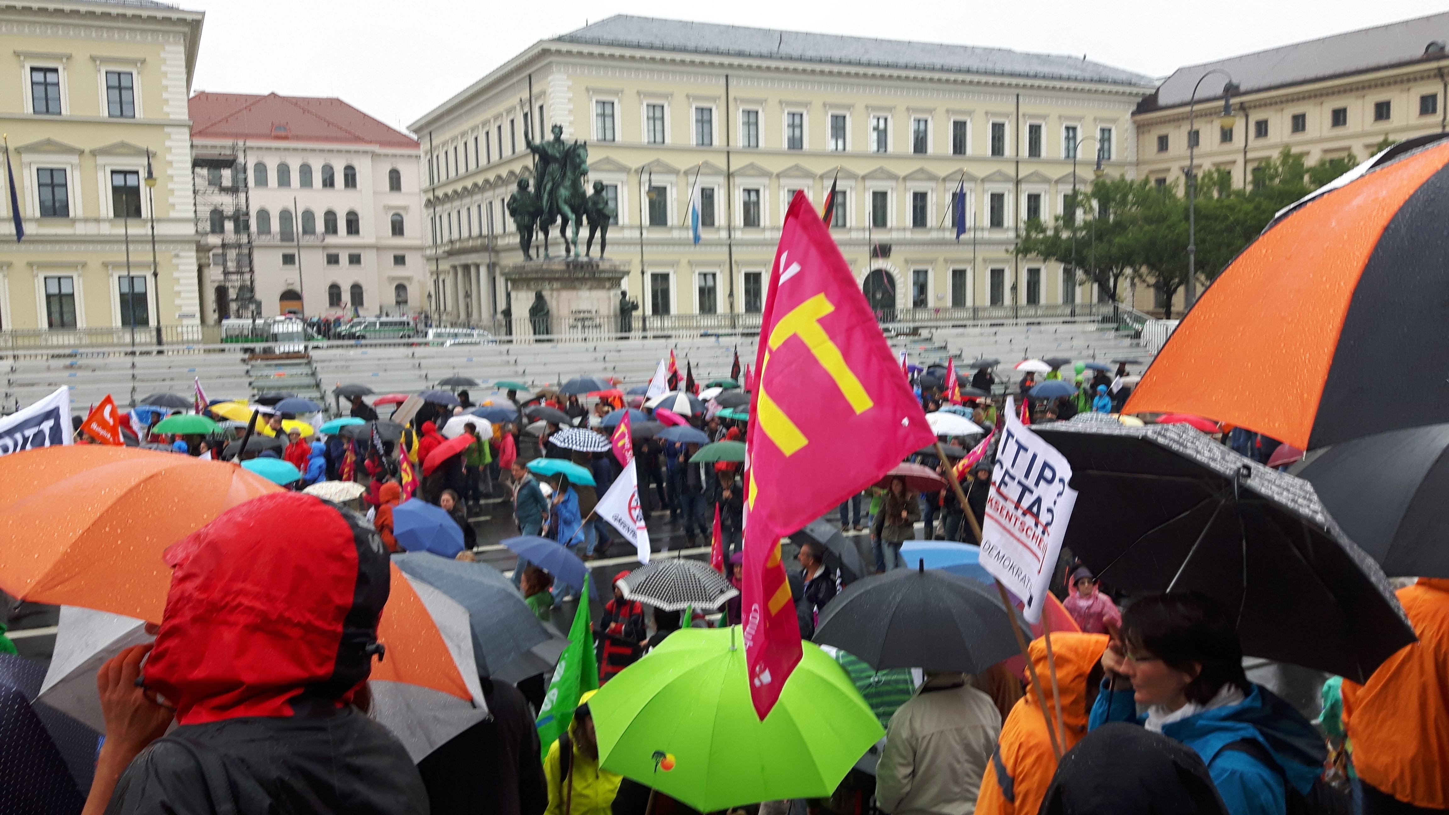 320.000 fordern "CETA und TTIP stoppen"