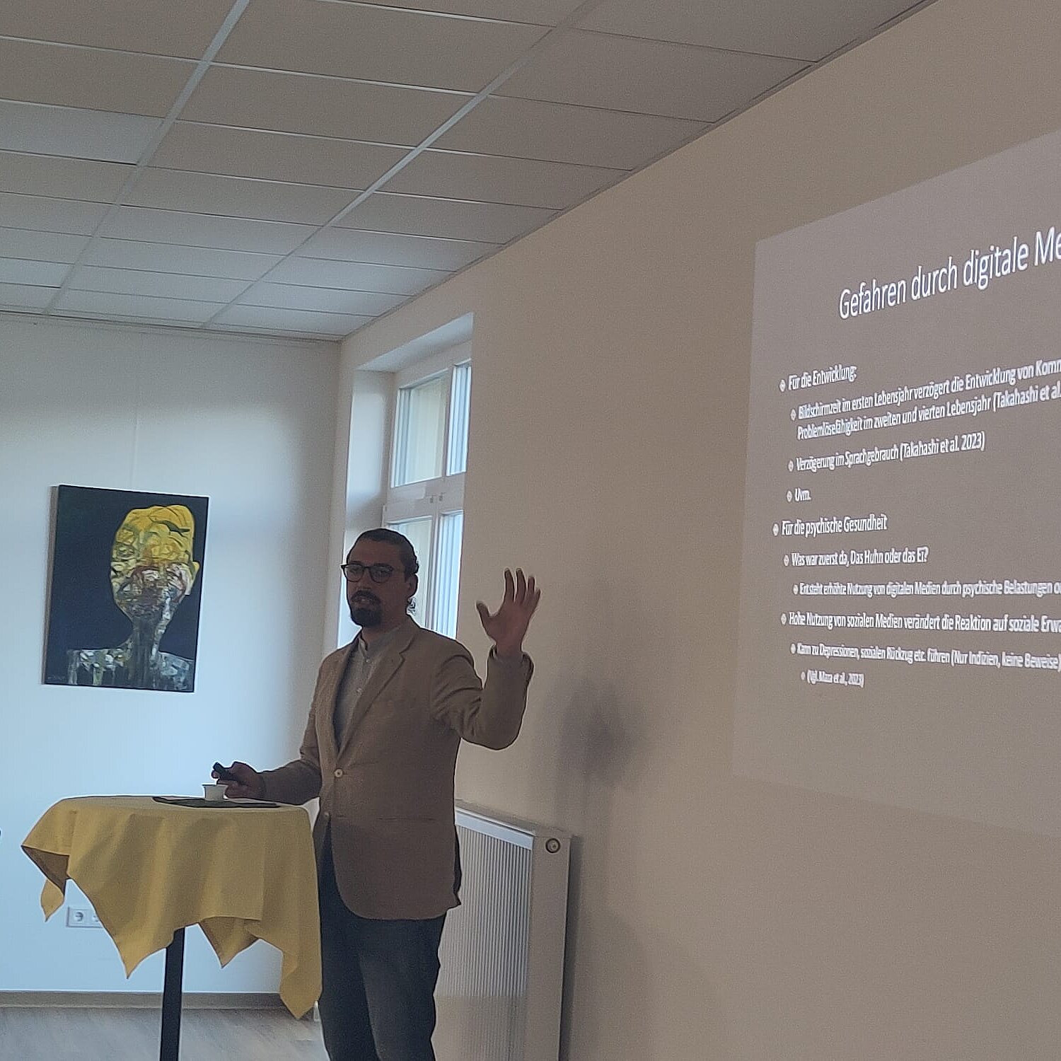 Digitale Medien: Medienkompetenz vs. Medienmündigkeit